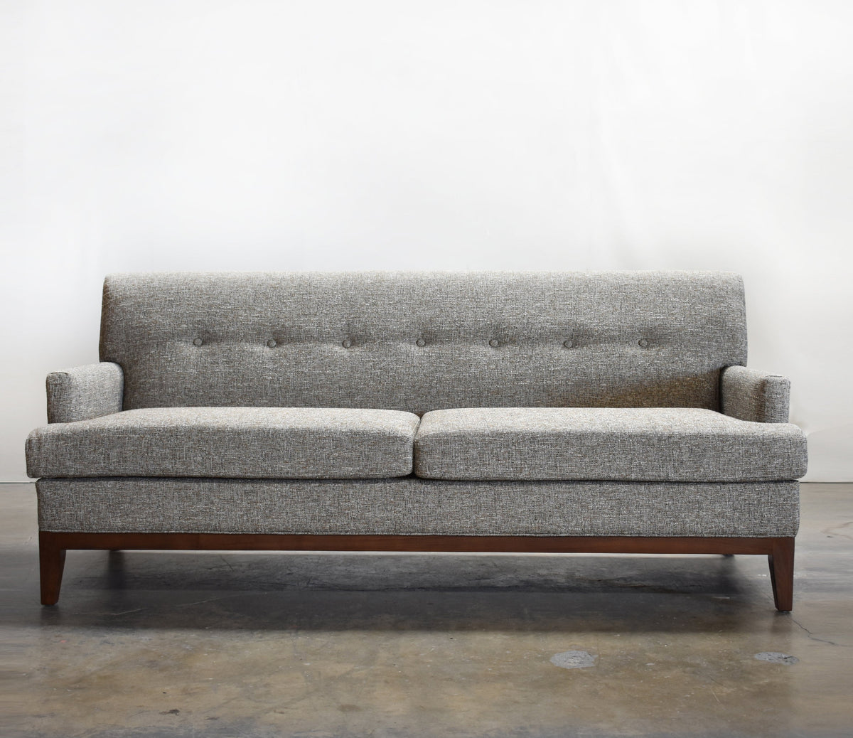 Jonathan Sofa